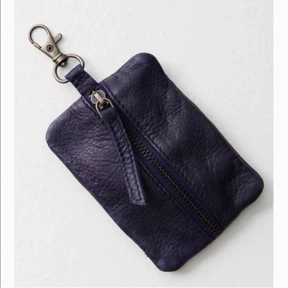 Free People Keep It Cool Clip in Smokey Sapphire NWOT - Picture 1 of 4
